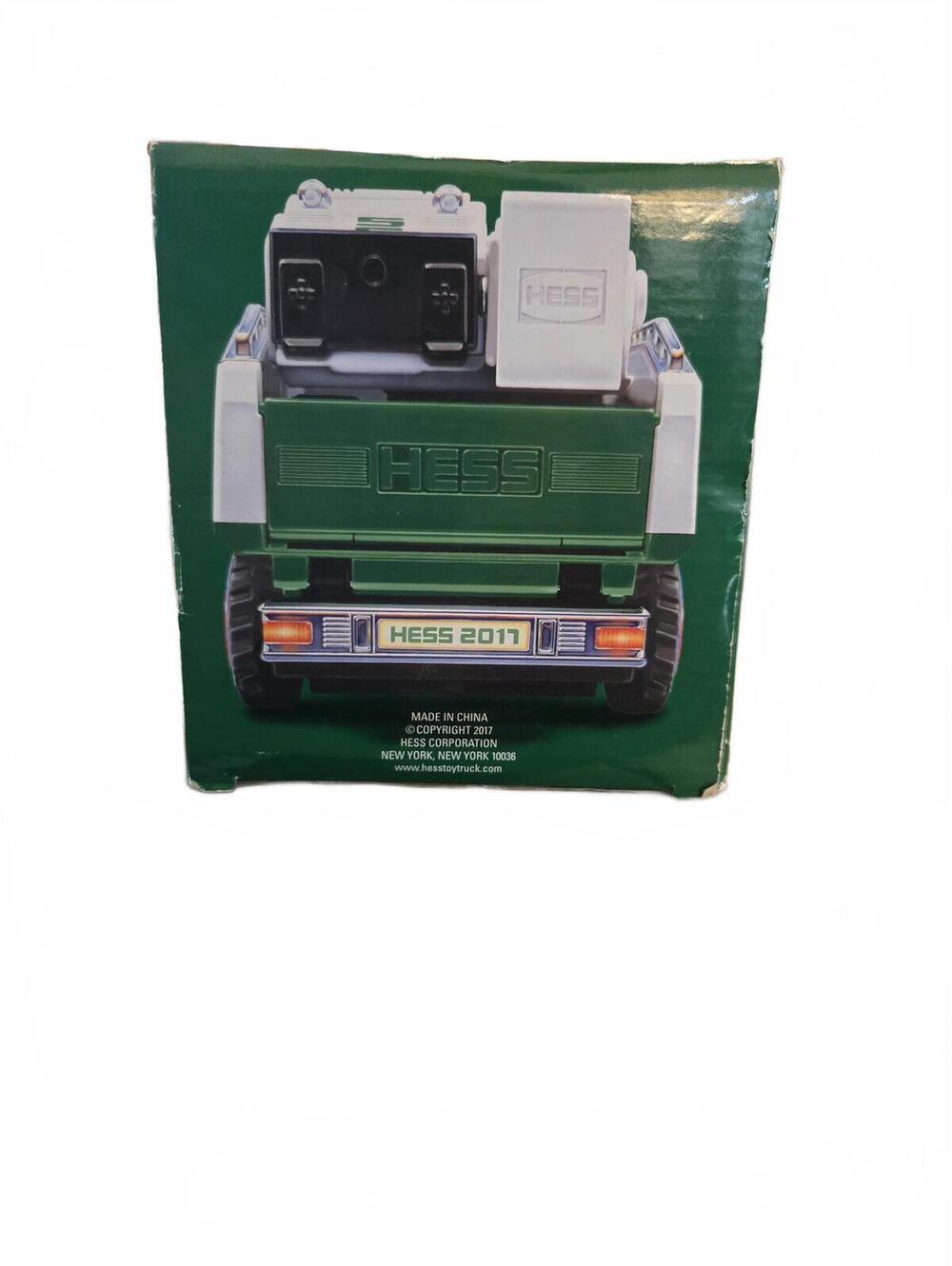 Hess 2011 Dump Truck and Loader Toy Truck Set in Box - Picture 3 of 6
